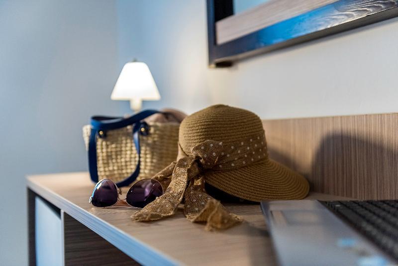 Niriides Beach Hotel プサリビ エクステリア 写真